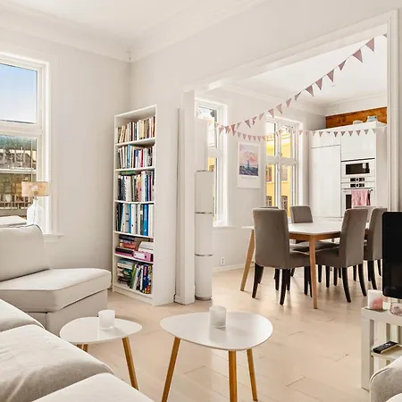 Dinbnb I Of Both Worlds I 80sqm With 2 Baths And Bathtub برغن