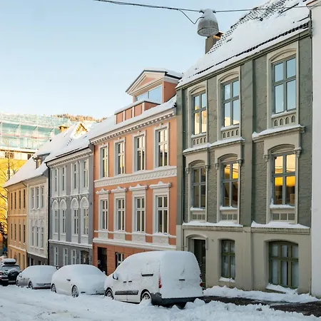 Apartament Dinbnb I Of Both Worlds I 80sqm With 2 Baths And Bathtub *