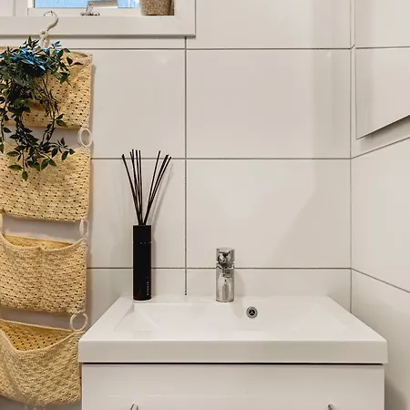 아파트 Dinbnb I Of Both Worlds I 80sqm With 2 Baths And Bathtub 베르겐