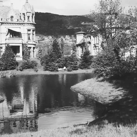 Dinbnb I Of Both Worlds I 80sqm With 2 Baths And Bathtub 아파트 *