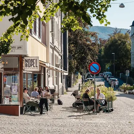 Dinbnb I Of Both Worlds I 80sqm With 2 Baths And Bathtub *