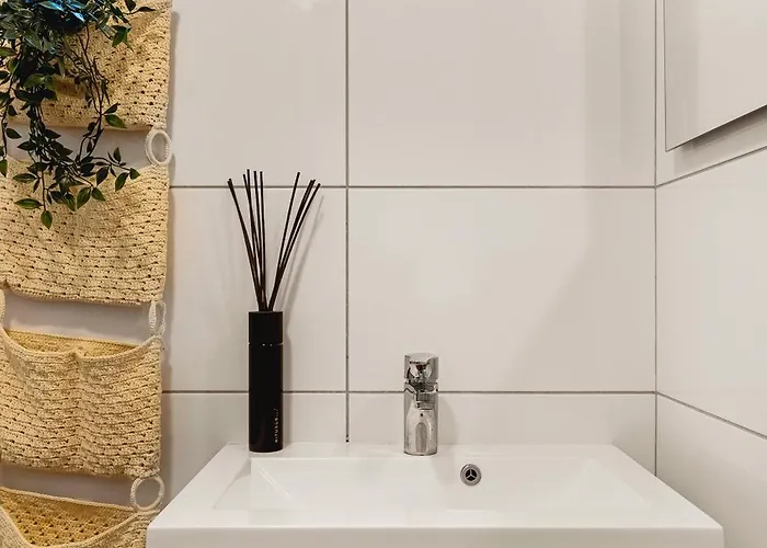 Apartment Dinbnb I Of Both Worlds I 80sqm With 2 Baths And Bathtub Bergen