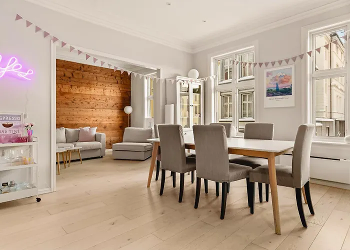 Dinbnb I Of Both Worlds I 80sqm With 2 Baths And Bathtub *