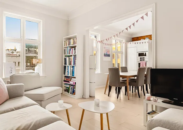 Dinbnb I Of Both Worlds I 80sqm With 2 Baths And Bathtub Bergen